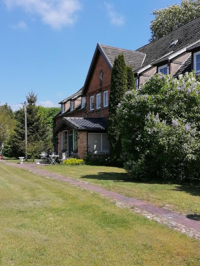 Gutshaus Daemelow Tussen Schwerin En Wismar Zewnętrze zdjęcie