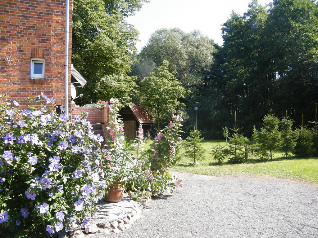 Gutshaus Daemelow Tussen Schwerin En Wismar Zewnętrze zdjęcie
