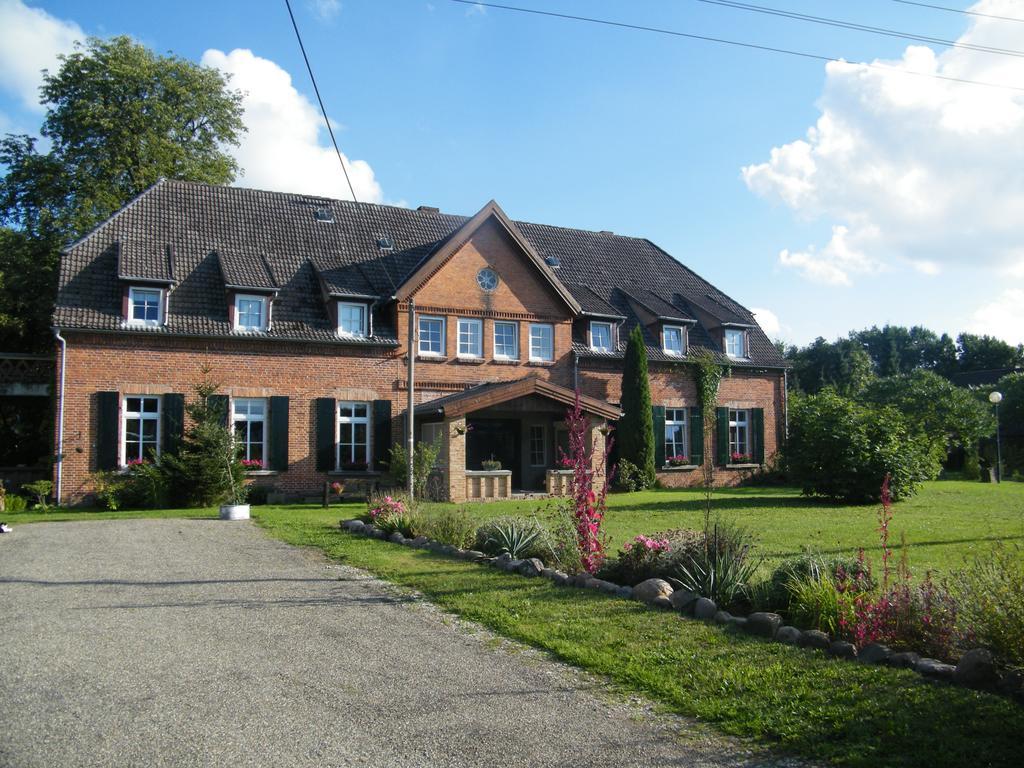 Gutshaus Daemelow Tussen Schwerin En Wismar Zewnętrze zdjęcie
